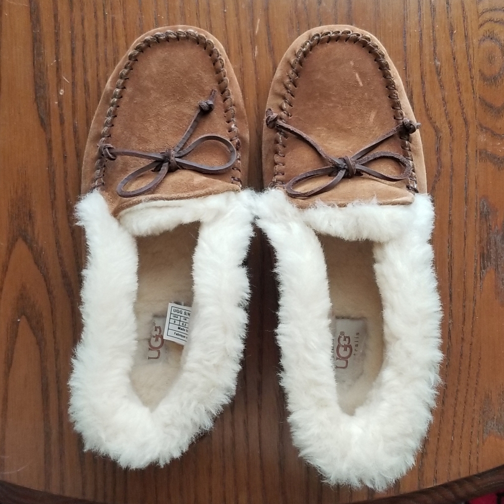 Ugg Alena Slippers in Chestnut